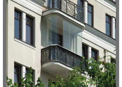 Финское безрамное остекление балкона в Балашихе