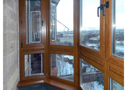 Французское остекление балкона профилем Veka с ламинированием под дерево в Балашихе
