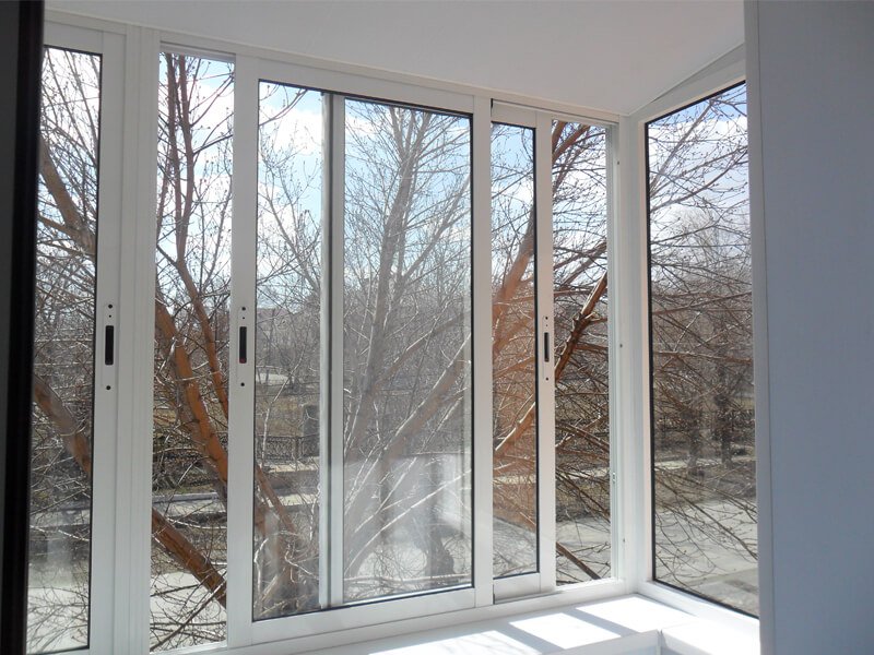 Раздвижное остекление в квартире в Балашихе