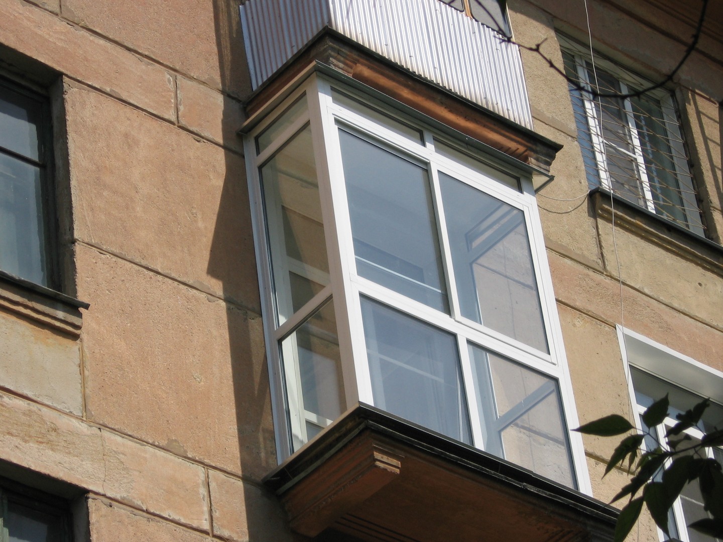 Французское панорамное остекление  раздвижными пластиковыми окнами профилем Veka в Балашихе